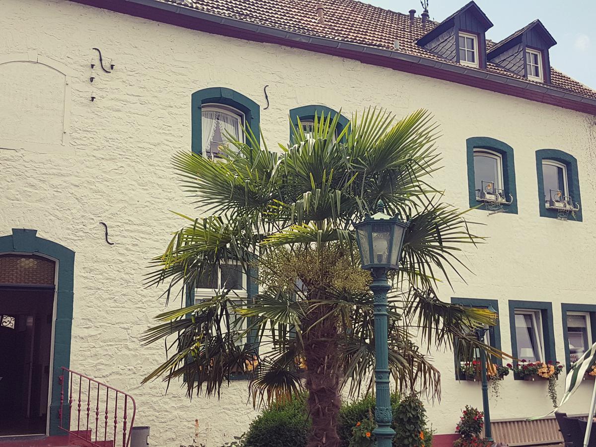 Hotel Restaurant Jaegerhof Düren - Eifel Buitenkant foto